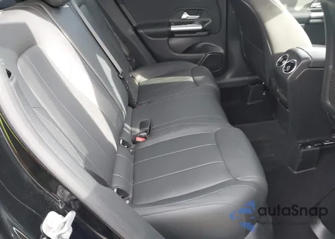 2025 Mercedes-Benz Gla 250 4Matic z USA, uszkodzony, nr VIN W1N4N4HB9SJ663394